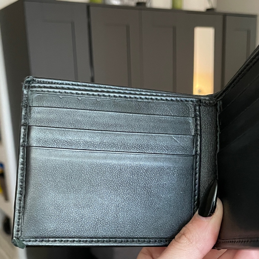 Men’s Gucci Leather Wallet - Picture 12 of 16